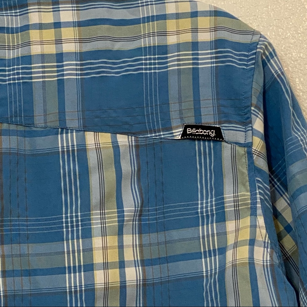 Billabong Button Down Shirt Small - image 8